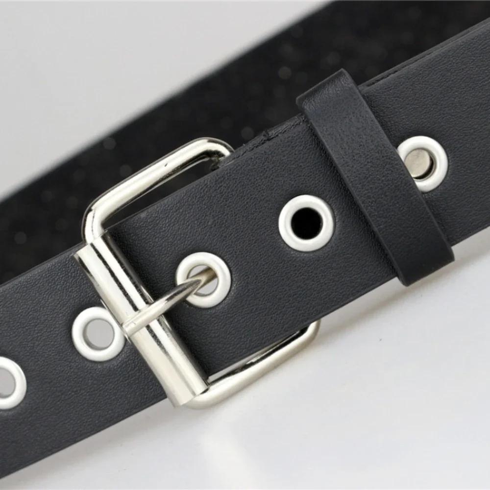 2025 New Square Bead Rivet Belt Metal Pyramid Belt Men And Women Punk Hardware Jeans Belt Designer Belt Woman Belts
