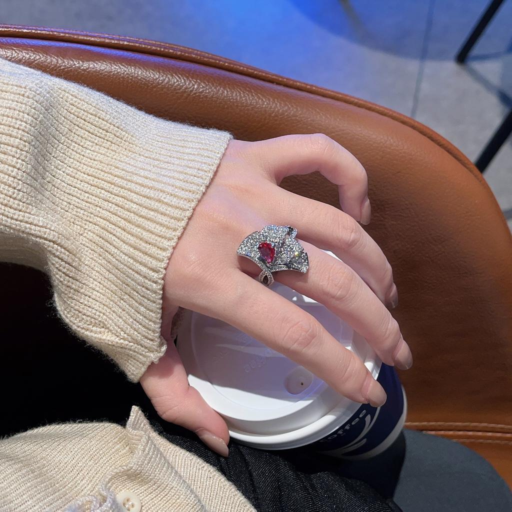 Creative Maple Leaf Open Ring Jewelry Pigeon Blood Red Zircon Ladies Light Luxury Atmosphere