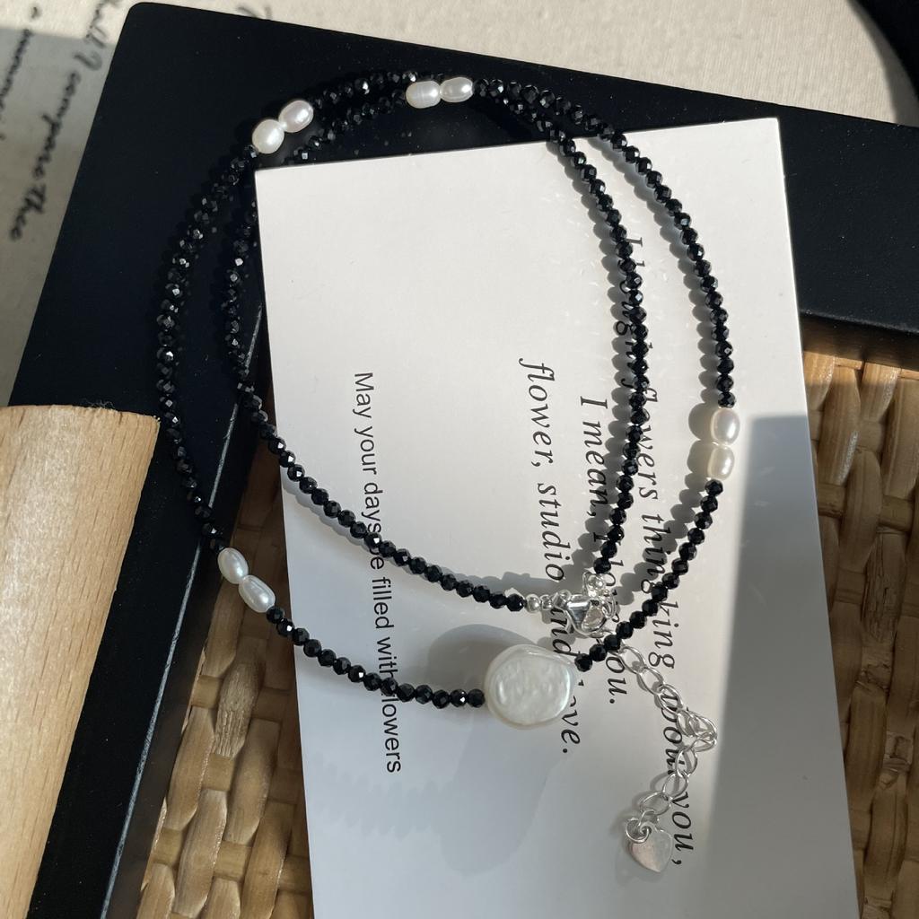 S925 silver Korean version niche design freshwater pearl fashionable INS wind necklace black pointed crystal simple retro collarbone chain