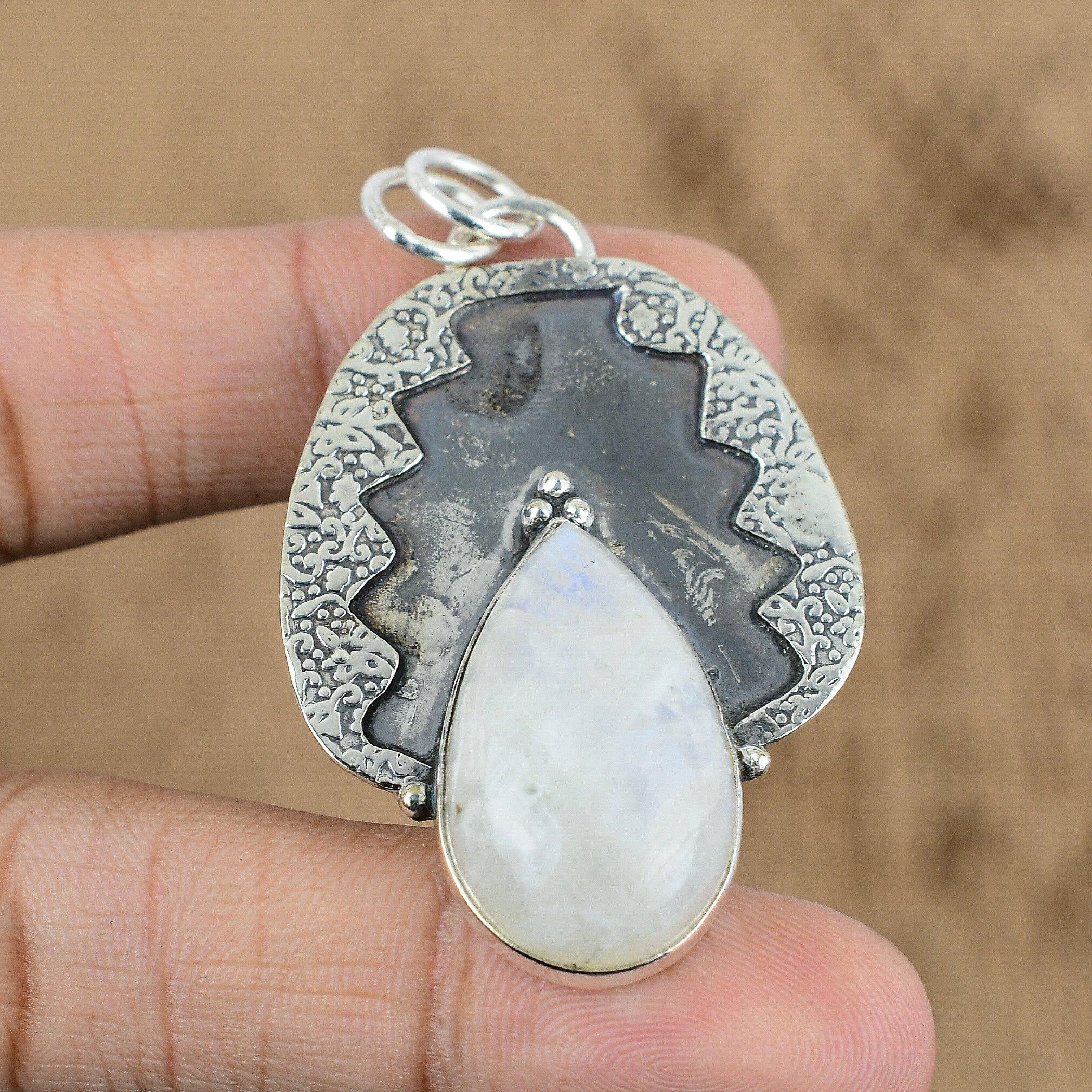 

Rainbow Moonstone Gemstone 925 Sterling Silver Mother Birthday Pendant Jewelry