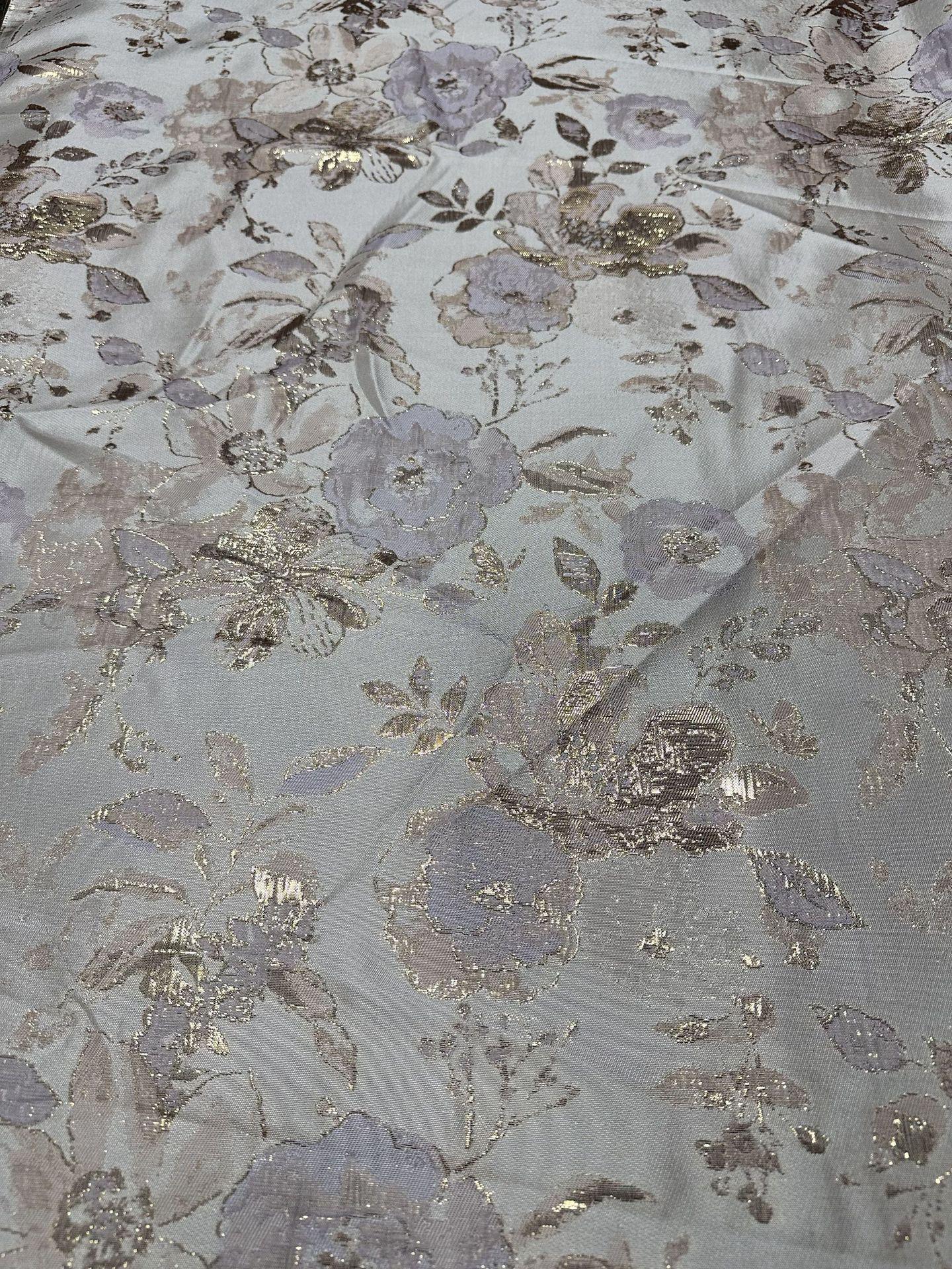 

Жаккардовая ткань с золотой нитью в стиле Моранди для ханьфу бицзя и кукольной одежды фиолетовый