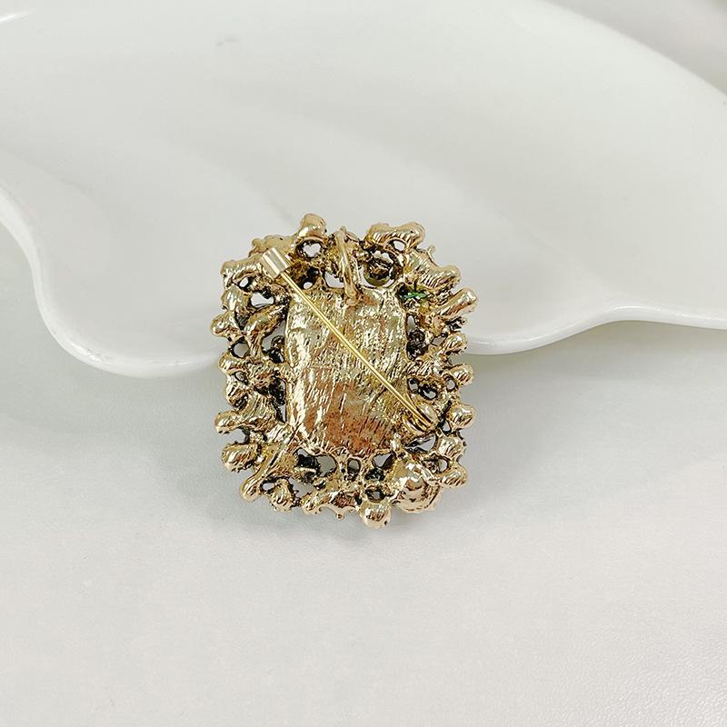 Perle Kristall Geometrische Brosche - Elegantes Retro Hofstil Anstecknadel Accessoire