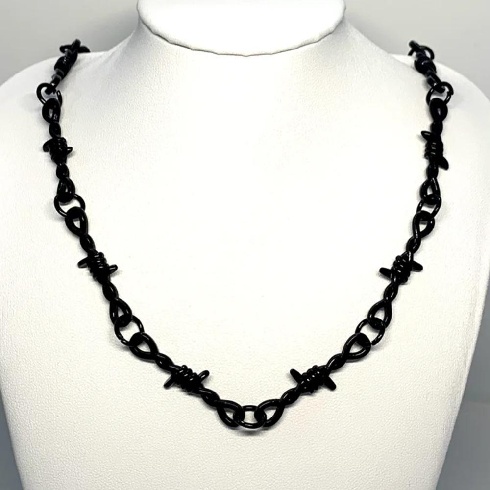 Liten tråd Brambles Iron Heart Choker Halsband Kvinnor Hip-hop Gotisk Punk Style Taggtråd Små taggar Kedja Choker Gåvor