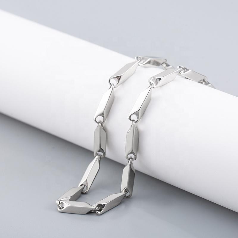 Simple Temperamental Neutral 304L Stainless Steel Prismatic Splicing Necklaces for Daily Adornment