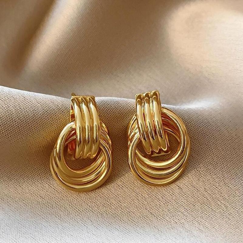 Modische Creolen Ohrringe Gold Silber Geometrische Designs Bequem zu tragen Schmuck für Frauen Modern und Elegant