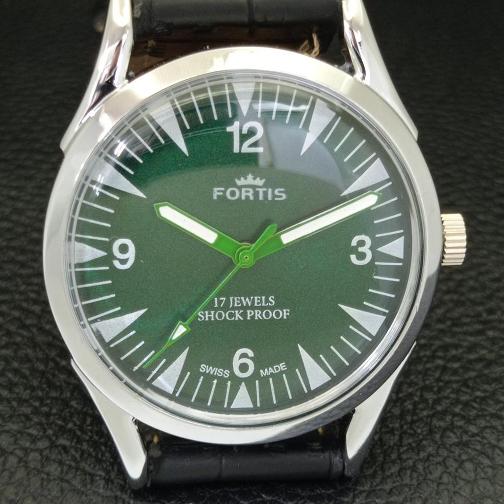 VINTAGE HAND-WINDING SWISS MENS REFURBISHED GREEN COLOR DIAL WATCH A700987-5 R205a-a700987
