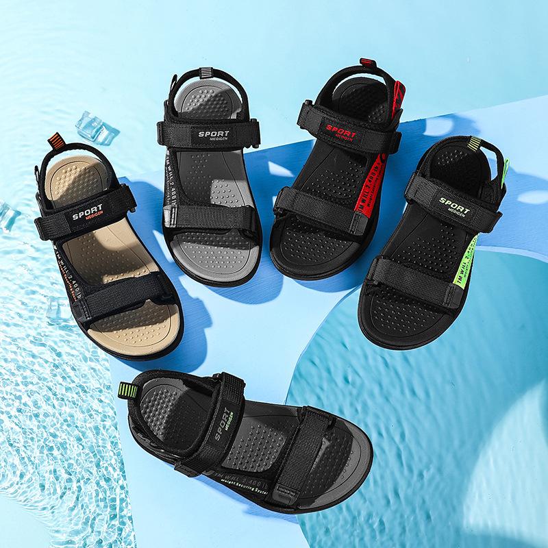 Korean Style Boys' Sandals 2025: Soft Sole, Fashion Sports, Beach Shoes for Kids