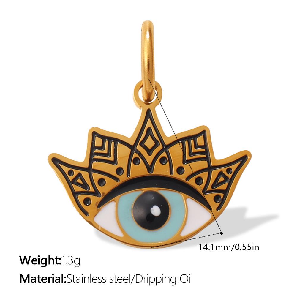 European and American retro exotic jewelry pendant golden Fatima hand evil eye element decorative pendant
