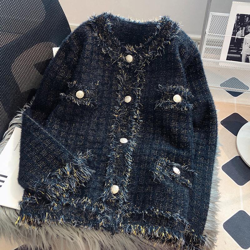 

Свитер-пальто женский вязаный кардиган с длинными рукавами и кисточками One size чёрный