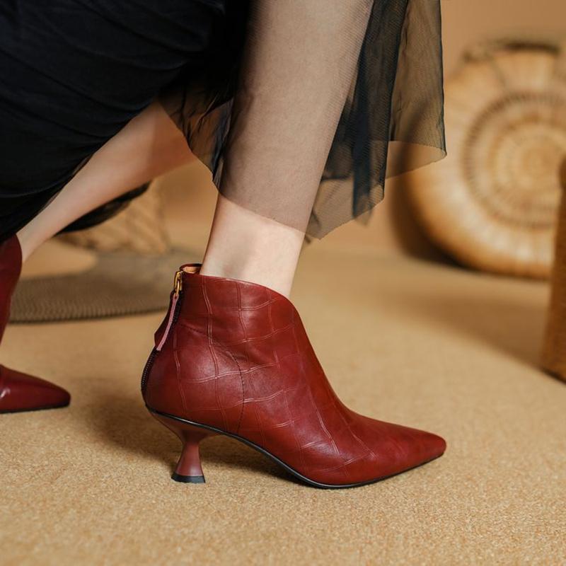 Mode NEU Herbst/Winter Damenstiefel Spitzschuh Kitten Heel Schuhe Echtes Leder Schuhe für Damen Reißverschluss Stiefeletten Elegant Moderne Stiefel