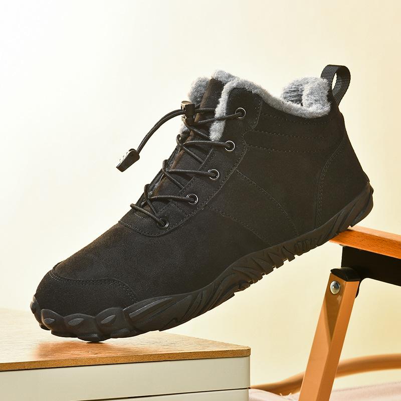 

New outdoor casual wear-resistant five-finger cotton shoes New couple snow boots wide last foot protection mountaineering sports shoes 48 чёрный