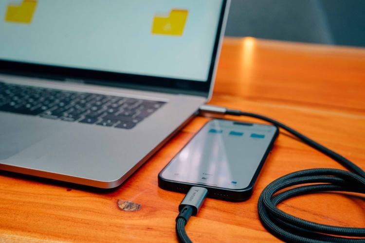 Verbatim 31847 Sync & Charge Cable USB-C To USB-C 240W 40Gbps 120cm, Grey/Black