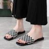 Fashion Ladies Designer Flat Slippers Summer New Casual Shoes Luxury Holiday Beach Slippers Fashion Lightweight Women's Sandals Zapatos