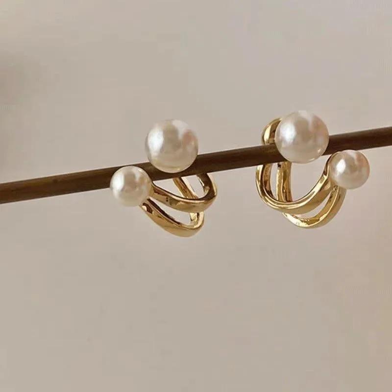 A Two-Piece Pearl Earrings Women's Niche Unique Design Earrings New Style Trendy French Style Retro Elegant All-Match Earrings