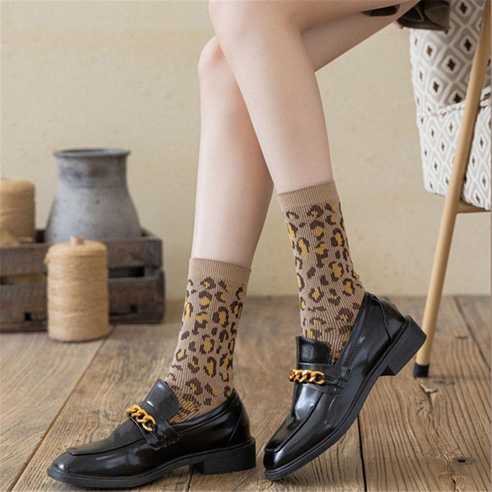 Christmas Gifts Comfortable Retro Breathable Harajuku Women Socks Skateboard Socks Leopard Print