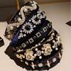 Bandeau épais pour le haut du crâne style baroque automne-hiver, bandeau entièrement clouté