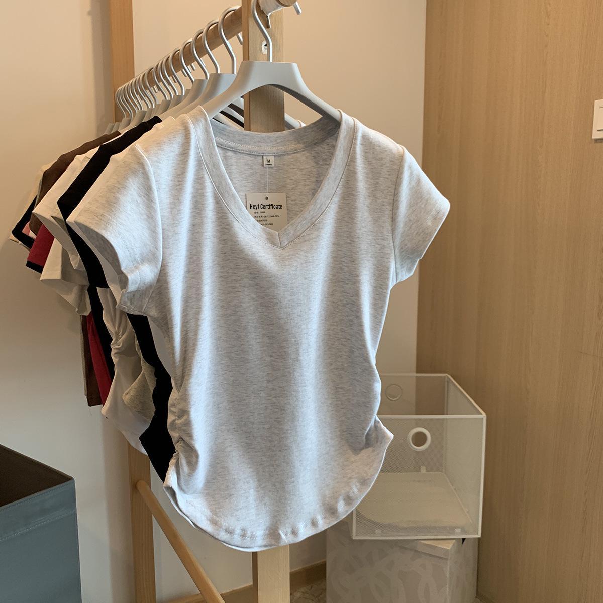 

Женская летняя футболка с V-образным вырезом и присборенной талией - Короткий рукав, Свободный крой, Арочный подол, Однотонная Medium белый/серый