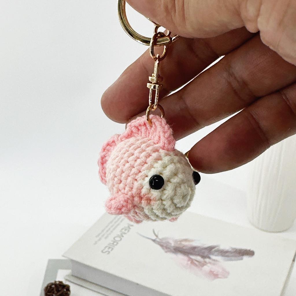 Lovely Crochet Sea Fish Pendant Mini Knitted Fish Key Ring Cute Handwoven Animal Pendant Bag Decor