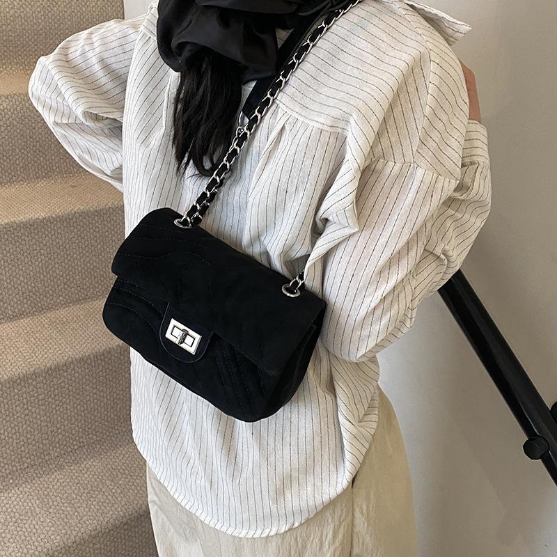 This Year's Popular Xiaoxiangfeng Bag Women's 2025 New Fashion Versatile Niche Ins Diamond Chain Messenger Bag