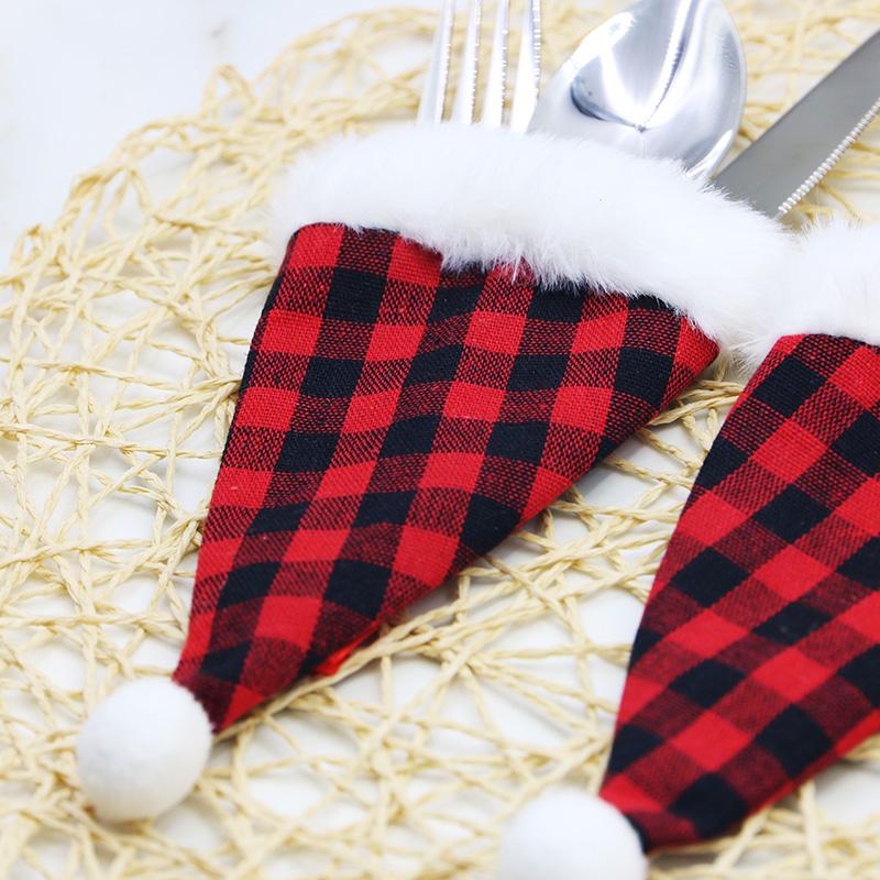 (2 Pieces/bag) 19cm Christmas Plaid Plush Knife Fork Decoration Christmas New Year Party Tableware Decoration Santa's Hat