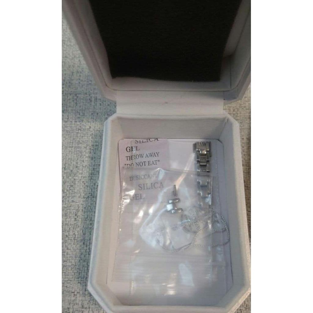 Used Good condition wristwatch SHEEN Solar Sapphire Model SHS-D200D-7AJF