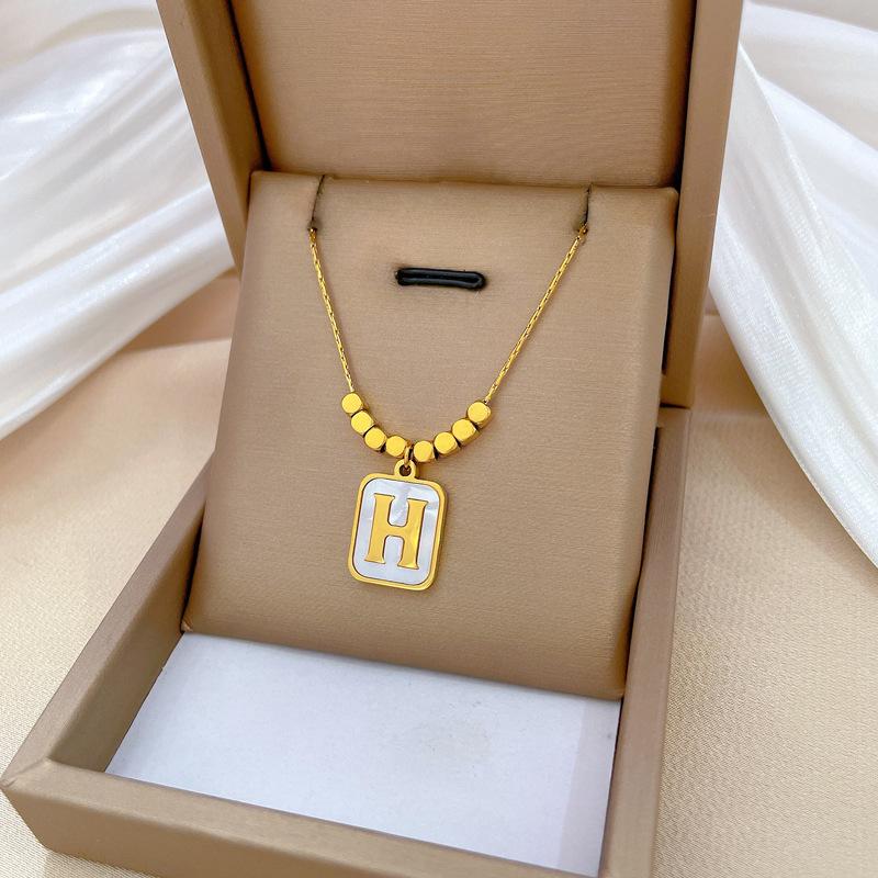 Square Brick Shell H Letter Temperament Personality Minimalist Furnace Real Gold Female Collarbone Necklace