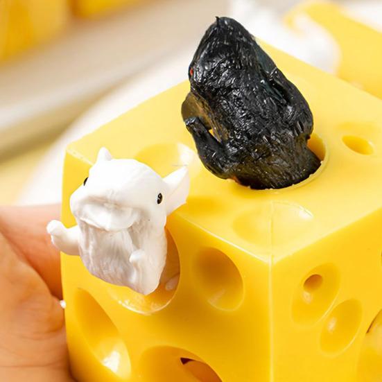 1/2/3/4Pcs Hollow Cheese Squeeze Toy with Black White Mouse Stress Relief Cheese Block Fidget Toy Relaxation Stress Ball Simulated Cheese Sensory Toy