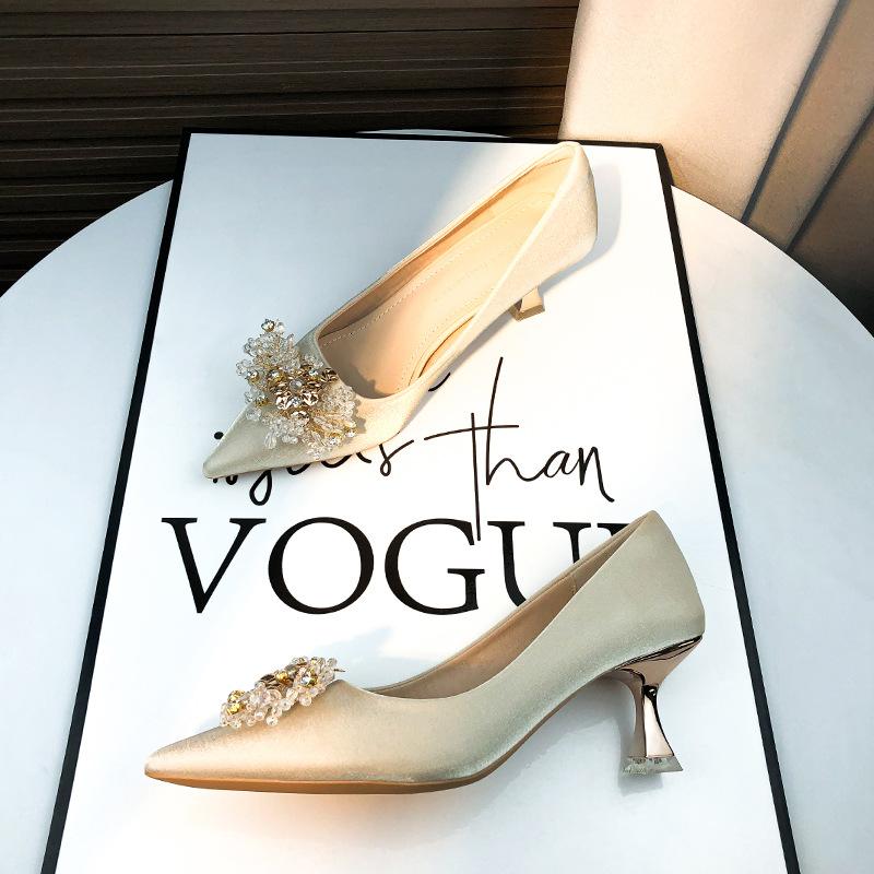 -A Red Wedding Shoes Bridal Shoes Hexiu Wedding Dress Two Wear New Autumn and Summer Crystal Satin