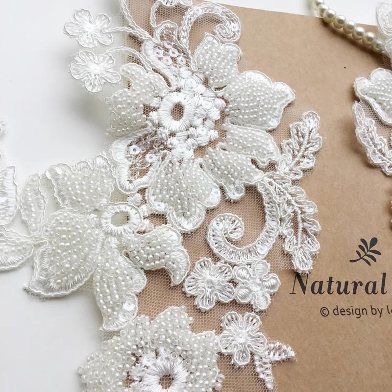 1 Pair White Lace Patches Applique 3D Flowers Wedding Dress DIY Clothing Decoration Accessories