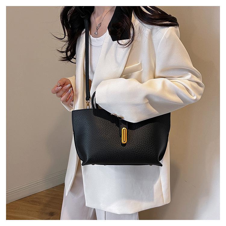 Stylish Women's 2025 Single-Shoulder Cross-Body Fashion Handbag for White-Collar Professionals