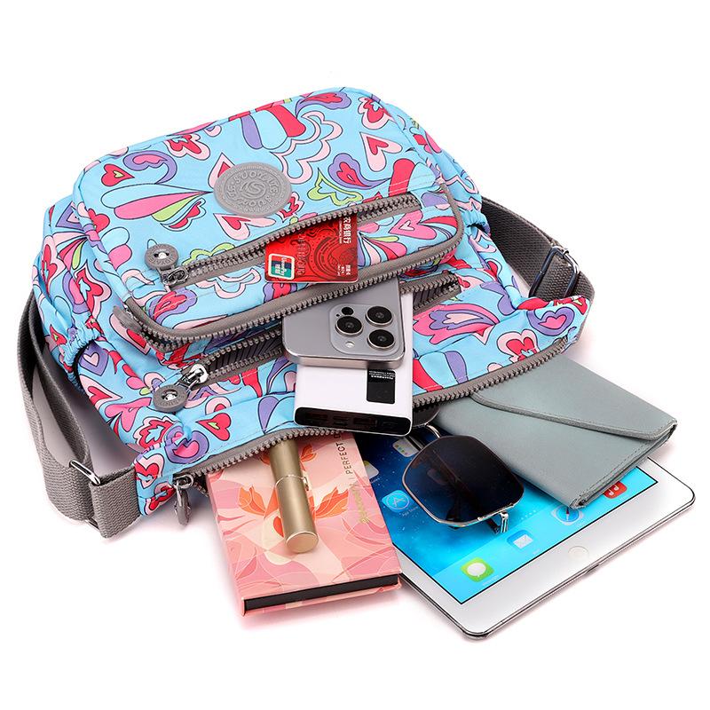 Casual and Lightweight Printed Nylon Medium Mother Bag Women's Bag, New Nylon Women's Shoulder Messenger Bag Cloth Bag Bag