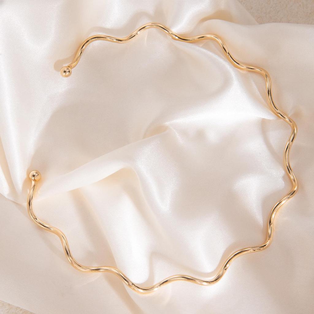 European & American High-End Gold Wire Multi-Layer Bracelet Necklace.