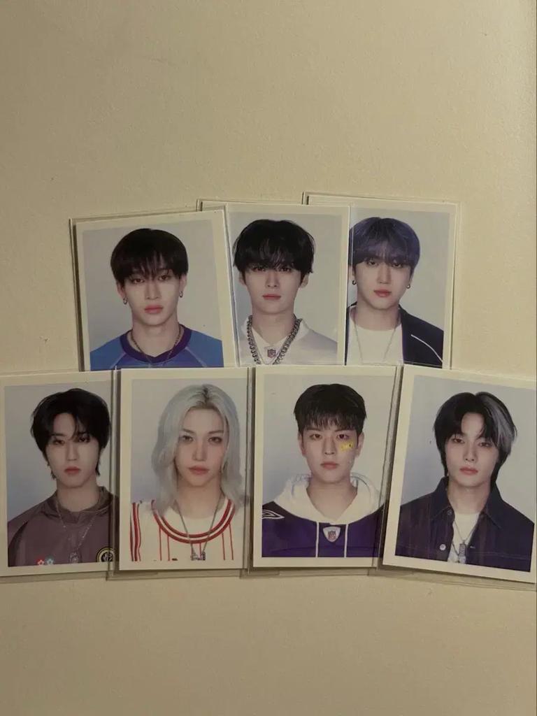 STRAY KIDS 2025 Season's Greetings Sign Used