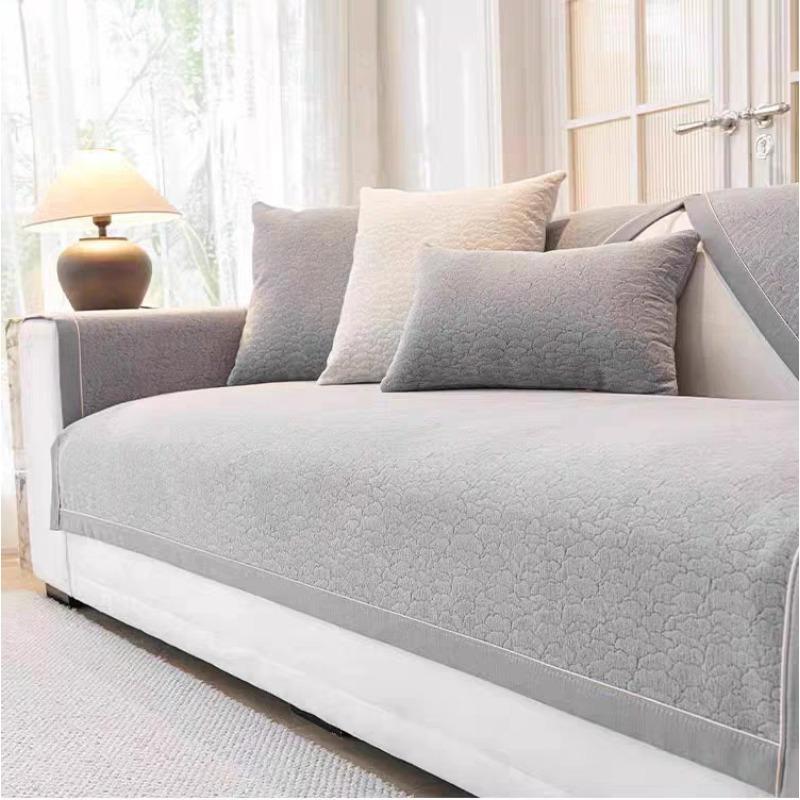

Luxury Cream Chenille Sofa Cushion Anti Slip All Season Soft Comfortable Lightweight Sofa Towel 110*240cm