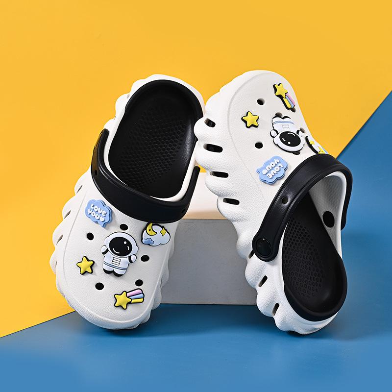 Boys Breathable Colorful Clogs Perfect For Summer Adventures And Outdoor Activities