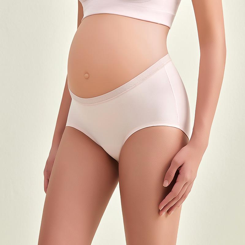 Plus Size Maternity Tummy Support Shorts - Seamless, Breathable, Mid-Waist, Cotton Crotch, Spring/Summer Pregnancy & Postpartum Underwear.