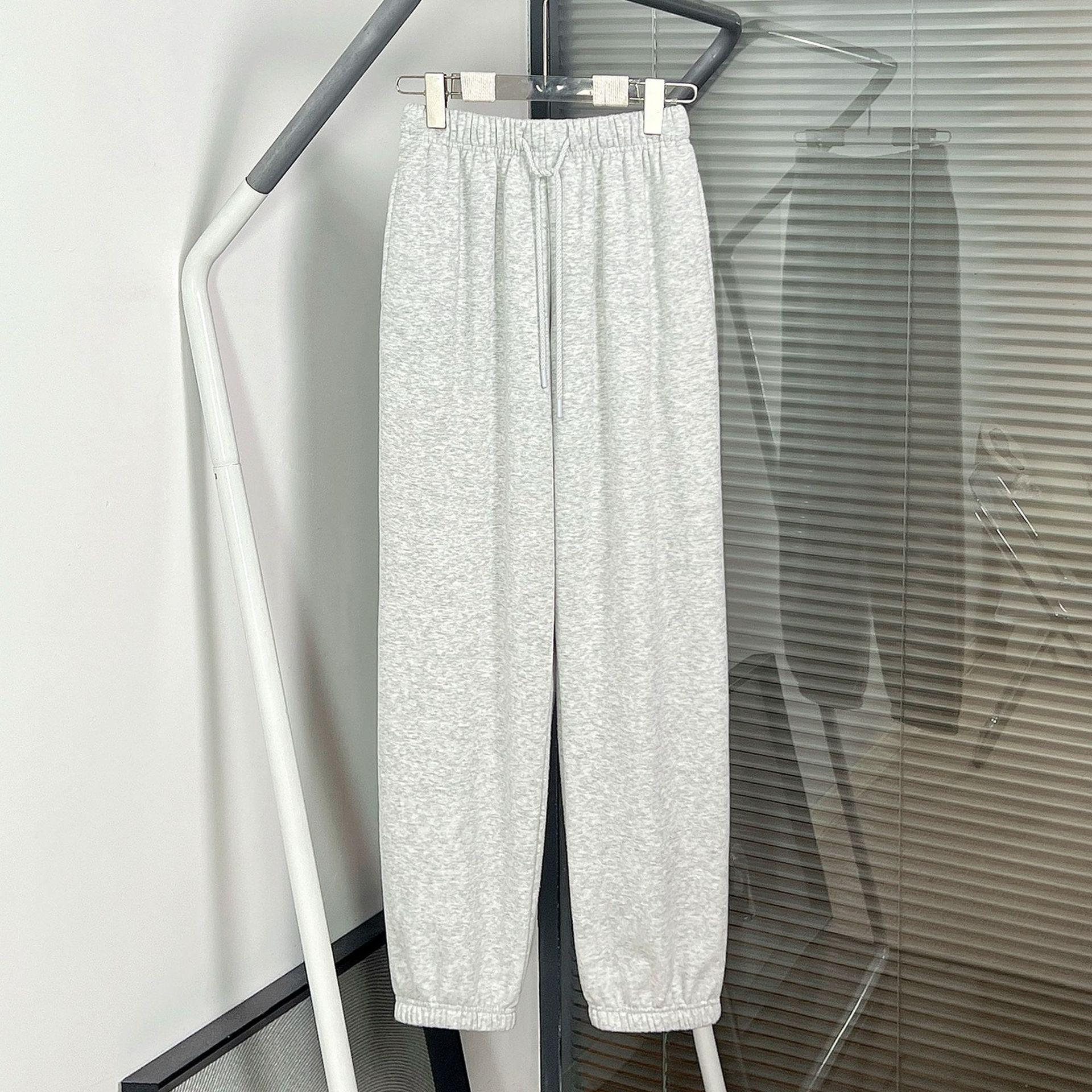 

HOUSE26 Heather Gray Women s Sporty Joggers with Patch Pockets and Elastic Drawstring Waist - Early Spring Collection S хизер серый