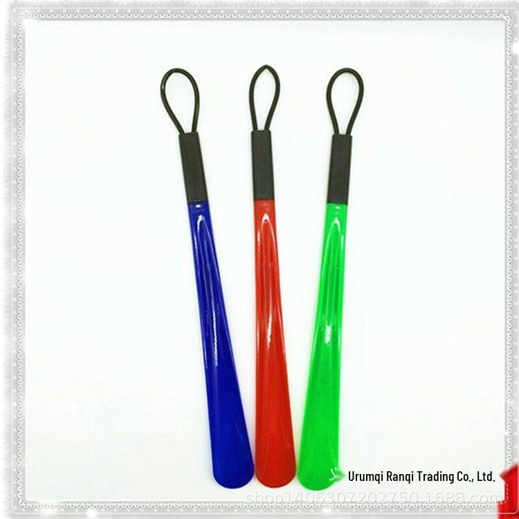 

Черный большой пластиковый рожок для обуви - Красочный подъемник для обуви для пожилых и беременных женщин чёрный