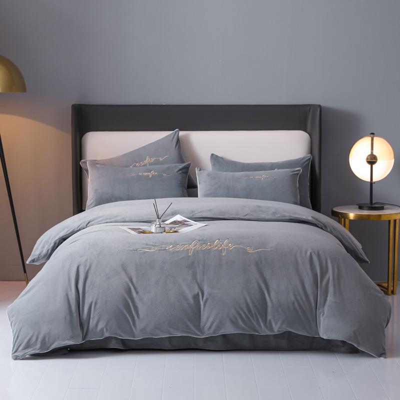 Plush Winter Fleece Velvet 4-Piece Baby Bedding Set: Duvet Cover & Bed Sheet