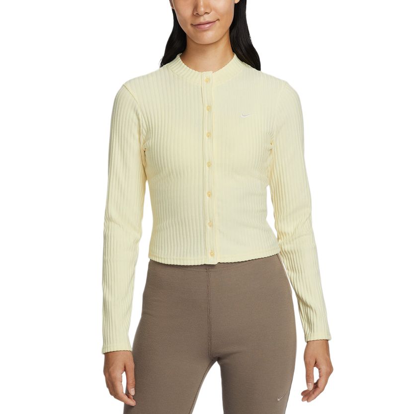 Nike T Shirts Women s Light Yellow Crew Neck Moderate IF0235-744 M