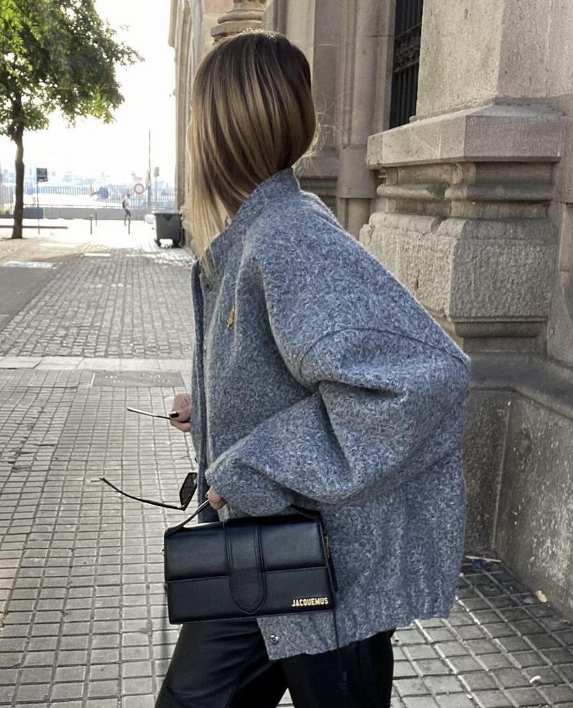 Women's European & American Stand Collar Solid Color Long Sleeve Jacket - Versatile Short Woolen Coat for Spring & Autumn.