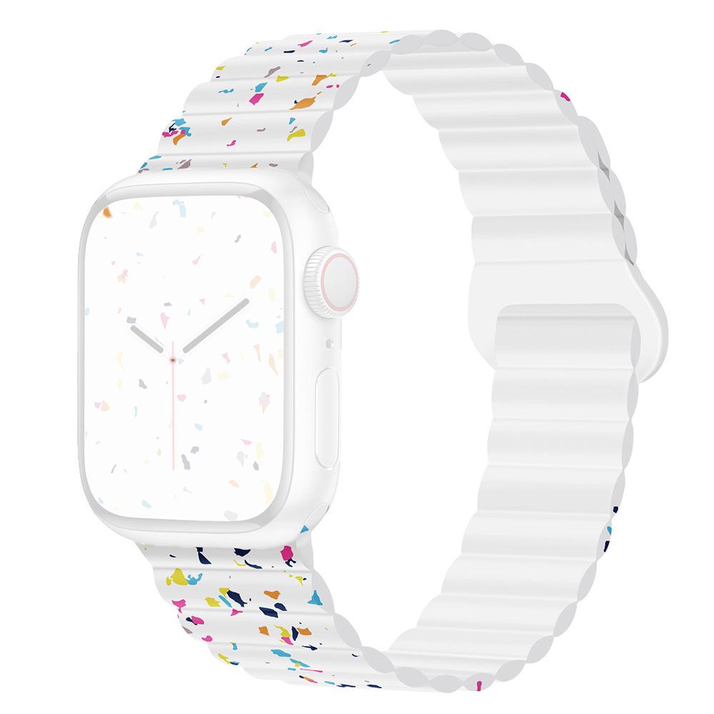 

Magnetic Silicone Strap for Apple Watch Series 10 46mm/Ultra 2/Ultra 49mm/9 8 7 45mm/SE (2023) SE (2022) SE 6 5 4 44mm/3 2 1 42mm White