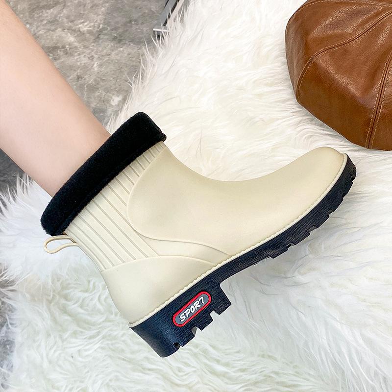 2025 new low-tube warm rain shoes outer wear women's medium-tube rain boots four-season water shoes plus cotton rubber shoes 2025
