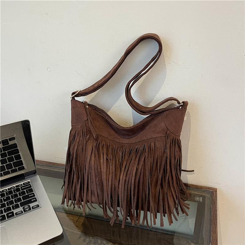 Brown Matte Design Bag 2025 Autumn New Women's Bag Bohemian Retro Versatile Messenger Bag Fringed Bag