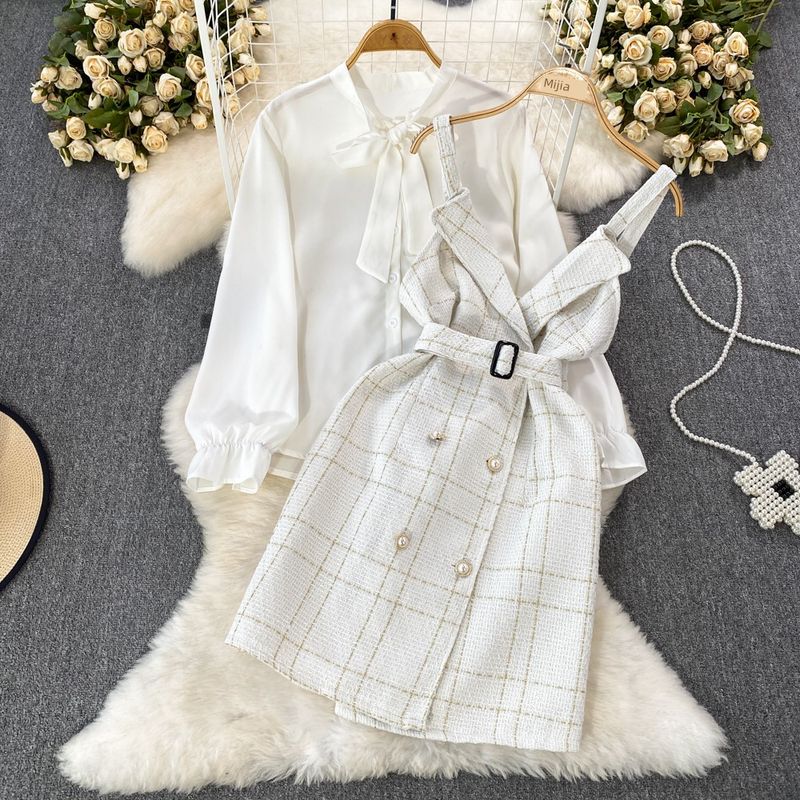 

Классический твидовый А-силуэт сарафан на бретелях, молодящий White M