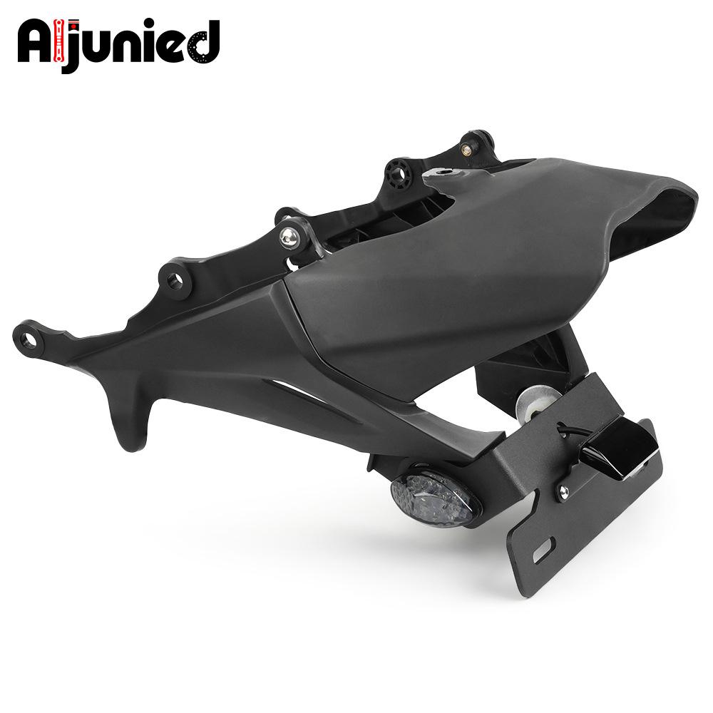 Honda CBR1000RR Tail Tidy with Black Turn Signals - Modified Short Tail License Plate Holder & Fender Accessories