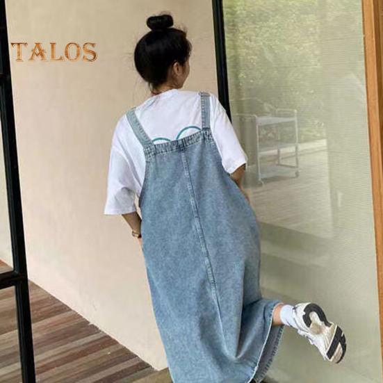 Rochie din denim cu bretele, largi, fără guler, fără spate, fără mâneci, buzunare laterale, tiv despicat, culoare uni, curea de umăr reglabilă, rochie midi pentru student