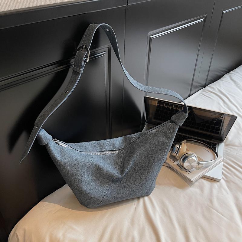 Foreign style Korean version of simple croissant bag shoulder bag 2025 summer niche texture dumpling bag casual personality croissant bag