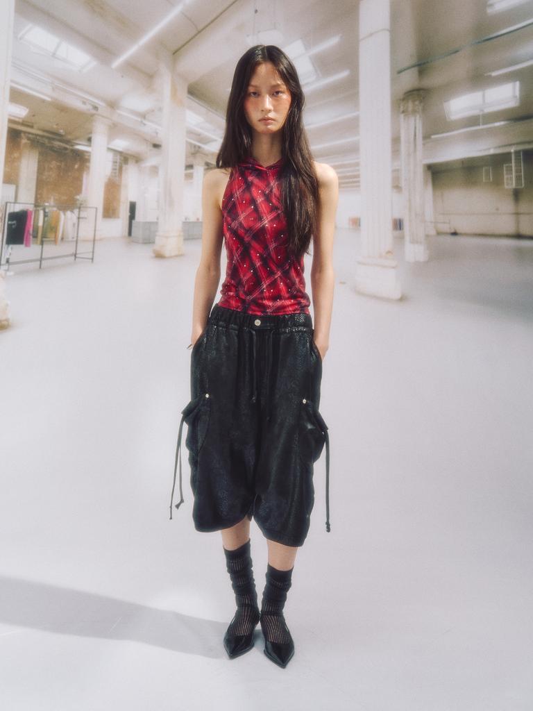 SOMSOC Kylin Hoodie Sleeveless Top_Red