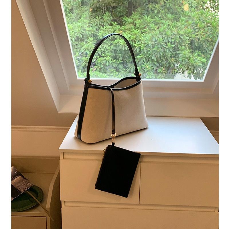 IELGY Корейская версия нишевого дизайна портативная женская сумка — фото 3